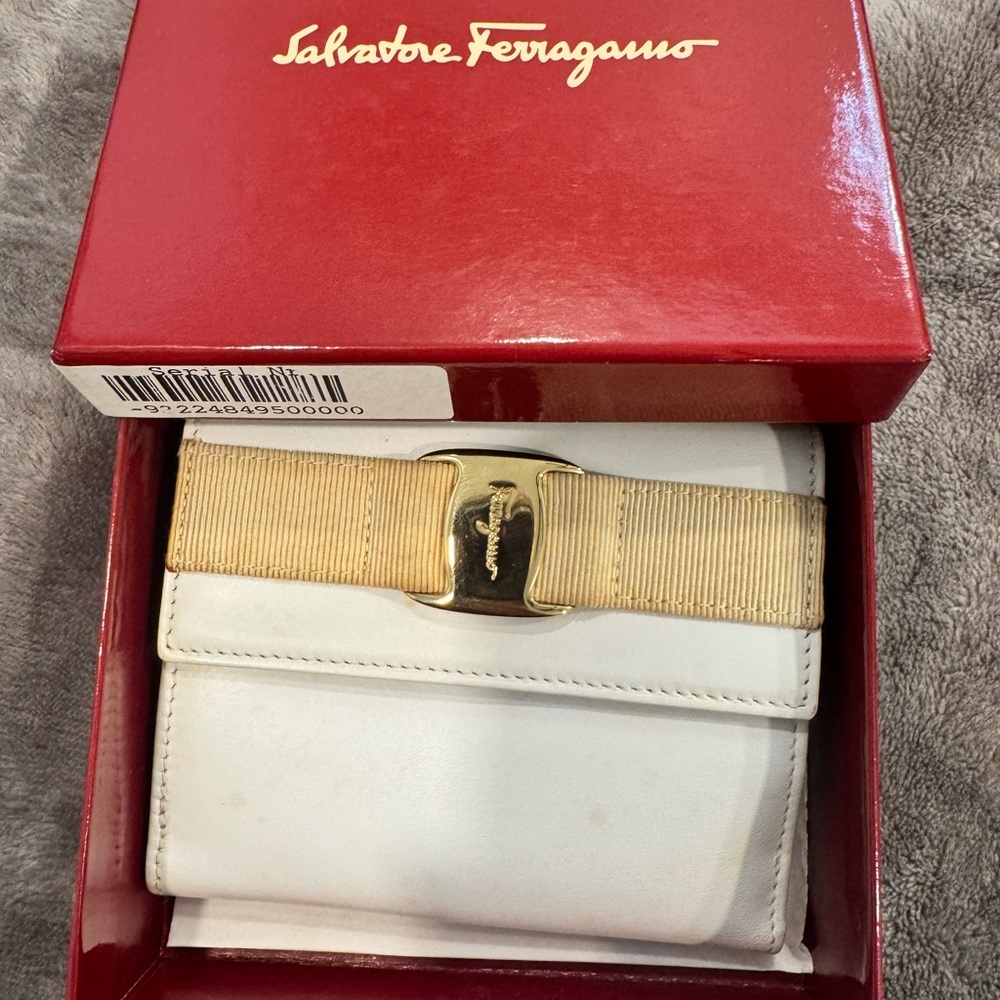 Salvatore Ferragamo White Wallet with Gold Accent